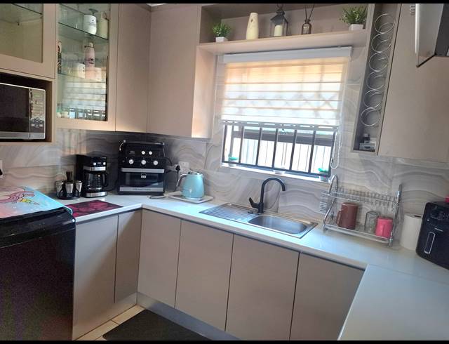 2 BEDROOM HOUSE FOR SALE IN GLEN HARVIE